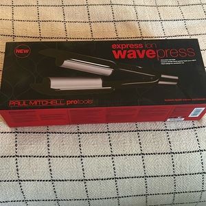 Paul Mitchell ProTools Express Ion WavePress Ceramic Deep Waver